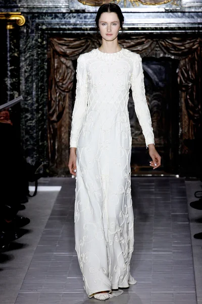 Look 3